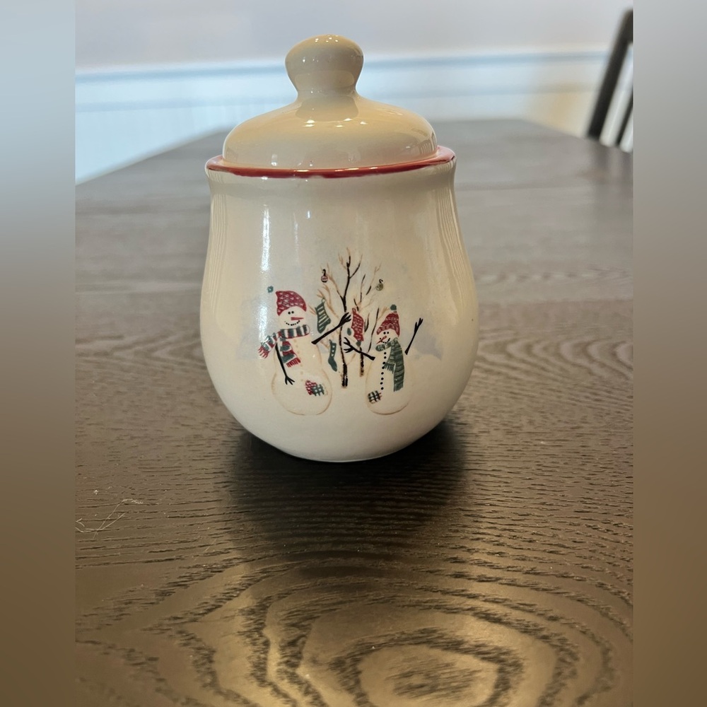 Vintage 1999 Royal Seasons Stoneware sugar bowl snowmen